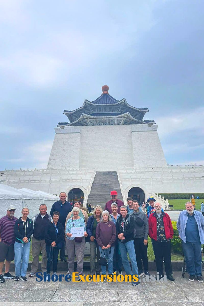 A China Shore Excursions guest group during a guided tour