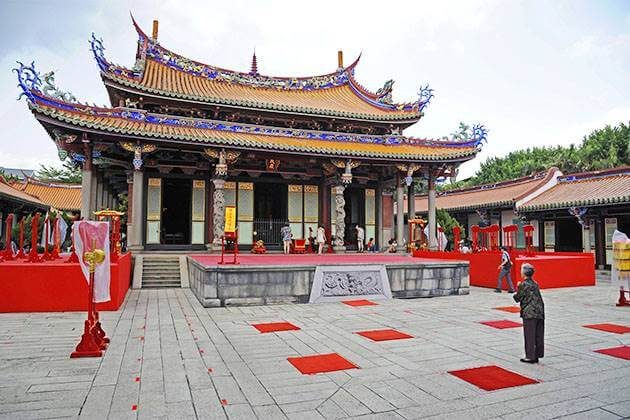 Confucius Temple Cruise Excursions in Kaohsiung