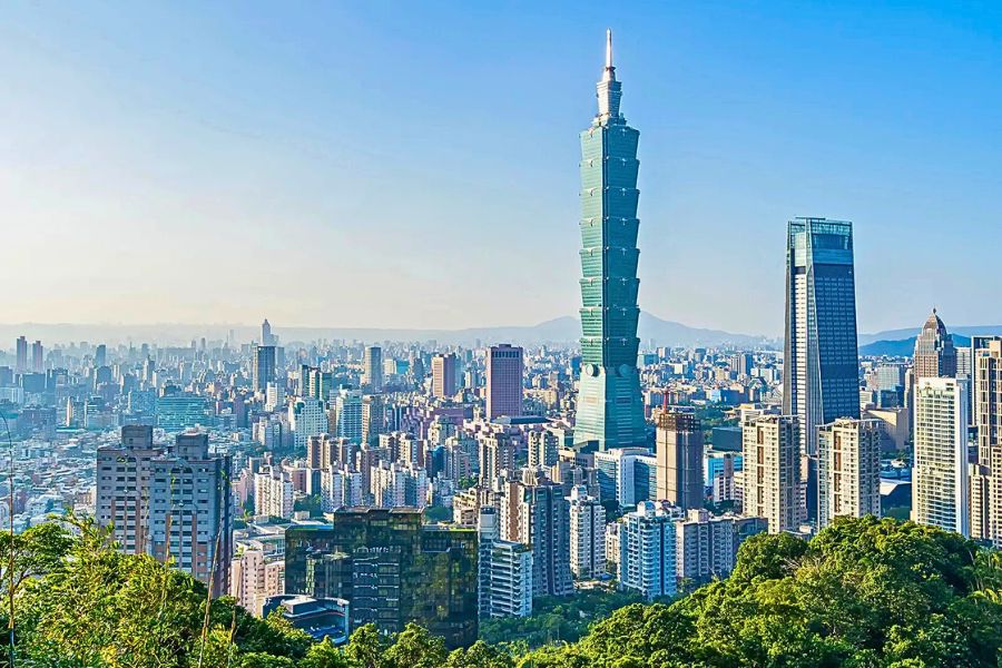 Taipei 101 skyline